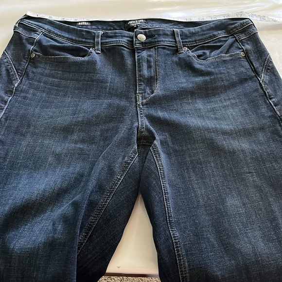 Curves 360 by NYDJ Boost Bermuda Sorts High Rise Size 16 - Picture 4 of 16